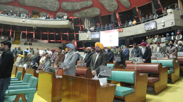 Punjab-Vidhan-Sabha-Pays-Tributes-To-Departed-Souls